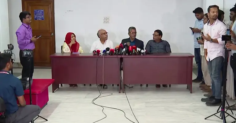 চিফ রিটার্নিং কর্মকর্তার ব্রিফিং